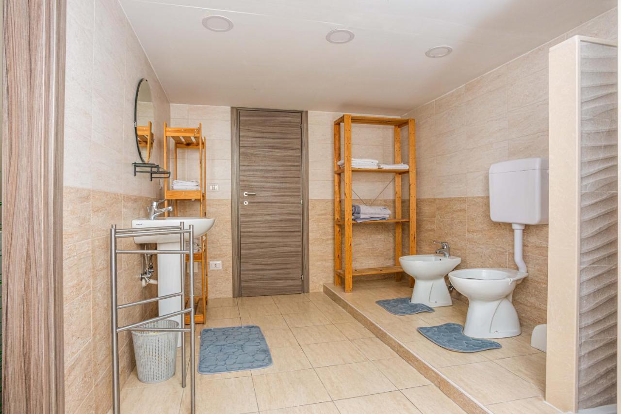 Casa Napoli Stritt Apartment ภายนอก รูปภาพ